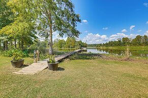 Alabama River Retreat: Dock, Fire Pit, Grill!