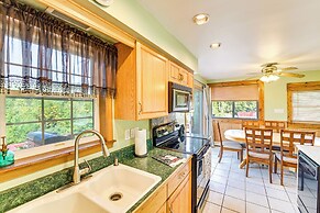 Dog-friendly Lake George Home: 3 Mi to Beach!