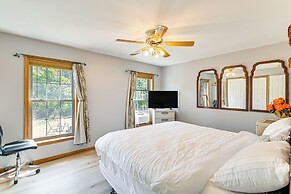 Dog-friendly Lake George Home: 3 Mi to Beach!