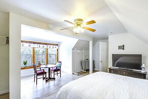 Dog-friendly Lake George Home: 3 Mi to Beach!