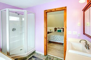 Dog-friendly Lake George Home: 3 Mi to Beach!