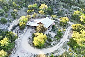 Hilltop Concan Cabin w/ Garner State Park Views!