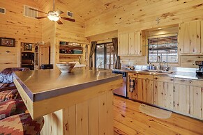 Hilltop Concan Cabin w/ Garner State Park Views!