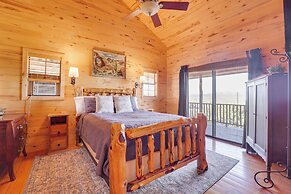 Hilltop Concan Cabin w/ Garner State Park Views!