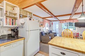 Idyllic Lakefront Cottage Near Mount Sunapee