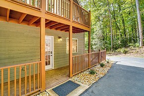 9 Mi to Lake Burton: Cabin w/ Deck Near Helen