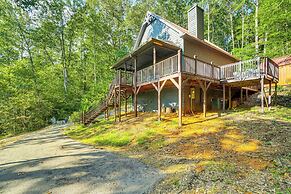 9 Mi to Lake Burton: Cabin w/ Deck Near Helen