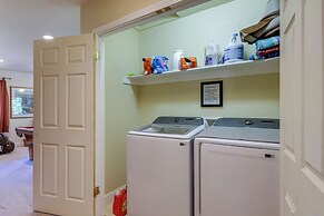 Groveland Vacation Rental Near Pine Mountain Lake!