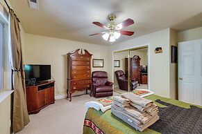 Groveland Vacation Rental Near Pine Mountain Lake!