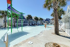 Walk to Padre Island Seawall: Corpus Christi Abode