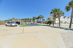 Walk to Beach: Resort Townhome in Corpus Christi!