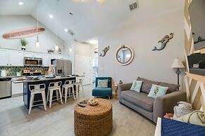 Walk to Beach: Resort Townhome in Corpus Christi!