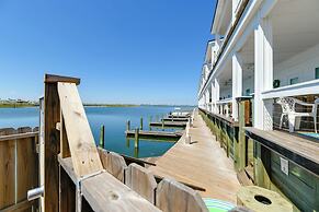 Walk to Beach: Resort Townhome in Corpus Christi!