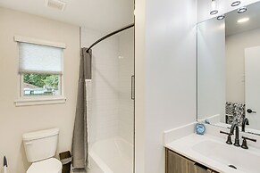 Stylish & Modern Lenexa Haven w/ Fire Pit & Deck!