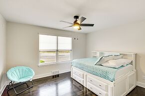 Stylish & Modern Lenexa Haven w/ Fire Pit & Deck!