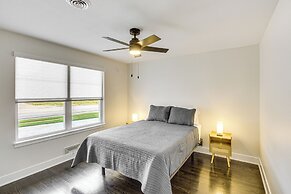 Stylish & Modern Lenexa Haven w/ Fire Pit & Deck!