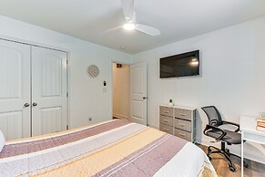 Pet-friendly Home in Monroe: Deck, Grill & Yard!