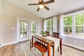 Pet-friendly Home in Monroe: Deck, Grill & Yard!