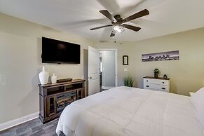 Pet-friendly Home in Monroe: Deck, Grill & Yard!