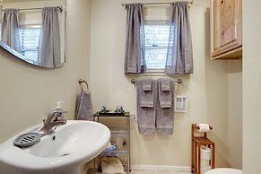 Lakefront College Station Home Near Texas A & M!