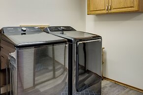 Lakefront College Station Home Near Texas A & M!