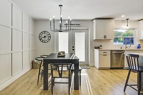 Pinellas Park Home w/ Pool: 9 Mi to Beach!