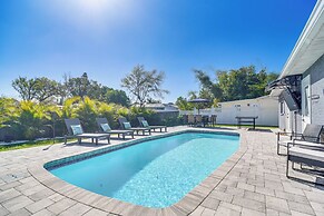 Pinellas Park Home w/ Pool: 9 Mi to Beach!