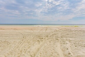 North Myrtle Beach Home 2 Blocks to Ocean!