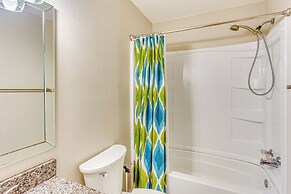 North Myrtle Beach Home 2 Blocks to Ocean!