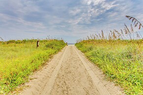 North Myrtle Beach Home 2 Blocks to Ocean!