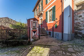 Orazio Liberty House, Fivizzano, Wifi And Jacuzzi