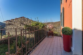 Orazio Liberty House, Fivizzano, Wifi And Jacuzzi