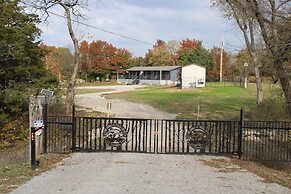 Waterfront Lodge - 4 Bedroom Lodge by The Lodges at Fossil Creek