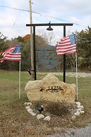 Nautical Nest - 1 Bedroom Hotel Room by The Lodges at Fossil Creek