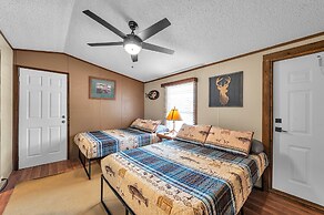 Gone Fishin' - 1 Bedroom Hotel Room by The Lodges at Fossil Creek