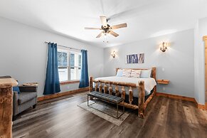 Cc115- Lakeside Landing 8 Bedroom Home