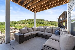 Cc115- Lakeside Landing 8 Bedroom Home