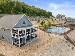 Cc115- Lakeside Landing 8 Bedroom Home