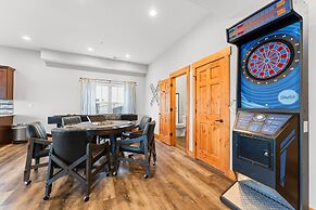 Cc115- Lakeside Landing 8 Bedroom Home