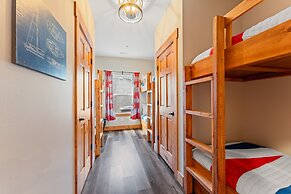 Cc115- Lakeside Landing 8 Bedroom Home