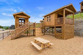 Sum-111 Lincoln Log Lookout 4 Bedroom Home