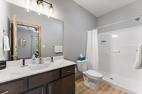 Sum-111 Lincoln Log Lookout 4 Bedroom Home