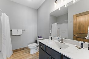 Sum-111 Lincoln Log Lookout 4 Bedroom Home