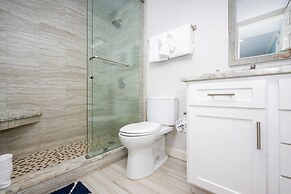 Island Winds East 810 2 Bedroom Condo