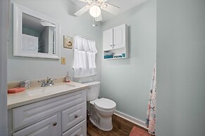 Hook, Wine And Sinker At120 2 Bedroom Home