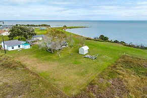 Hook, Wine And Sinker At120 2 Bedroom Home