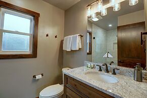 An303 Anaconda 3 Bedroom Condo