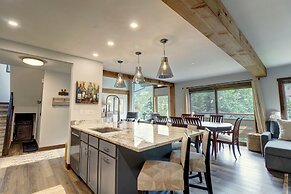 An303 Anaconda 3 Bedroom Condo