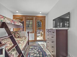 Union Creek Townhome 164d New Listing! 4 Bedroom Townhouse