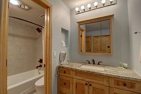 Mp615s And Mp617h Mountain Plaza 1br 2ba Hot Tub 2 Bedroom Condo